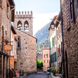 Racines brûlées || Chapitre 2 : Jorgen